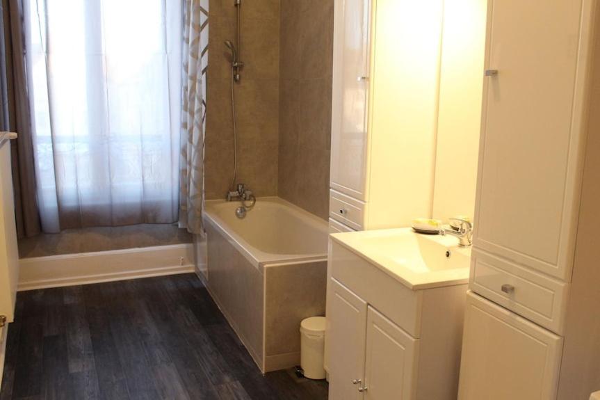 Hotel Le Napoleon Luxeuil-les-Bains Zewnętrze zdjęcie